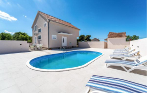 Gorgeous Home In Benkovac